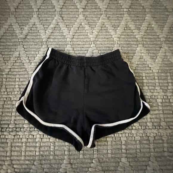 Bandy Melville shorts - Picture 1 of 3